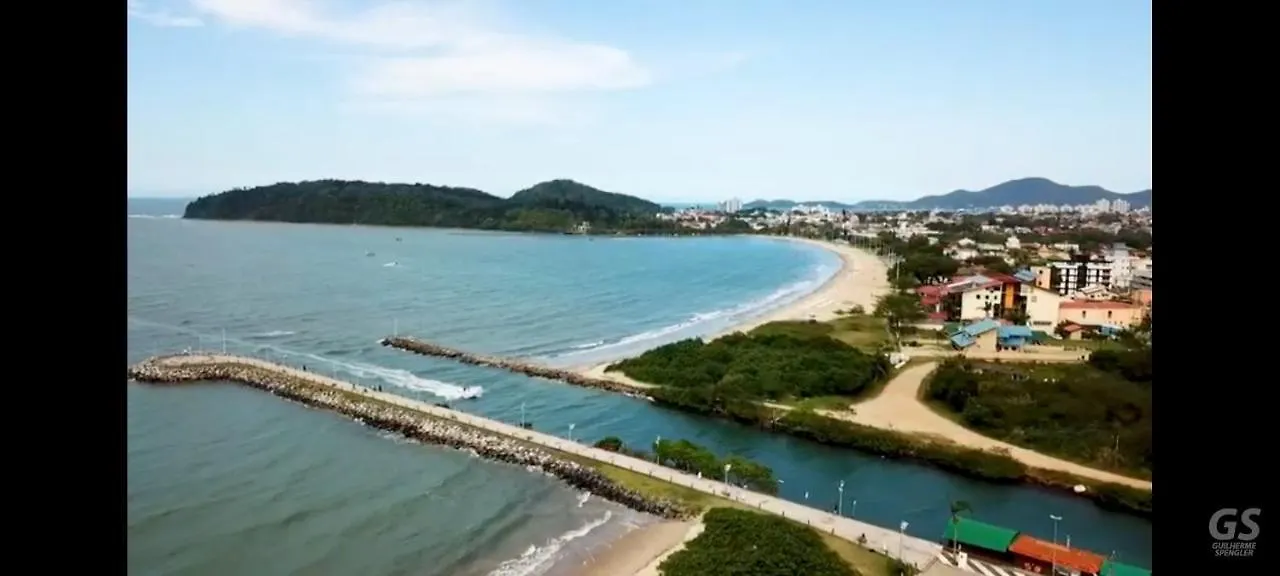 Casa Praia Santa Catarina Picarras Com Piscina 0*,  Brazil